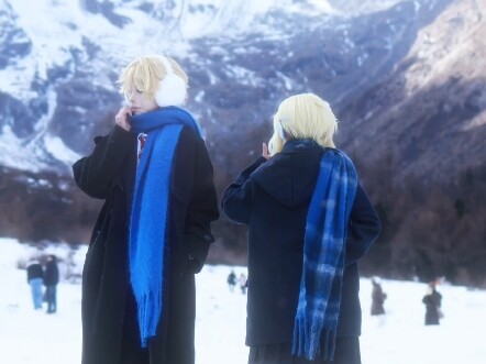 Kongying dances “Midnight Call” at the foot of the Dragonspine Snow Mountain