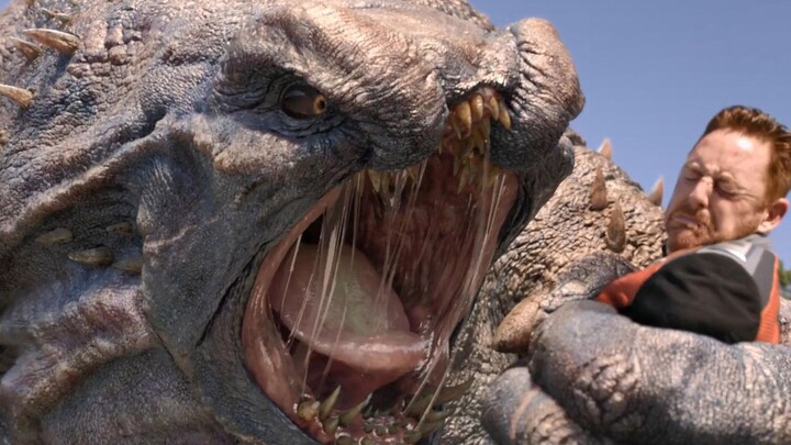 Humans stray into a monster planet, only to discover it's a testing ground for a god-level civilizat