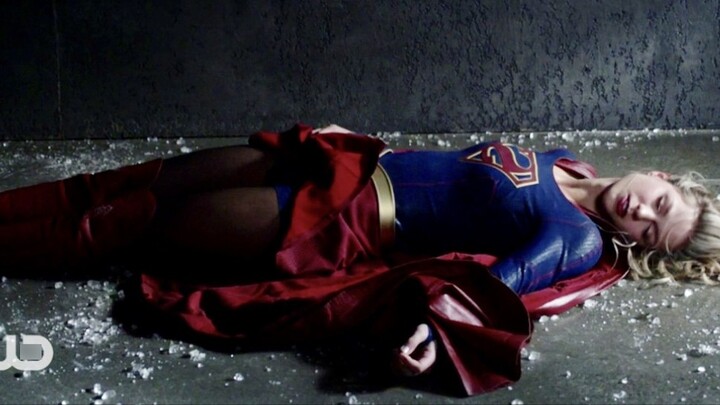 Supergirl was stunned, but I think she showed off her legs and black silk on purpose