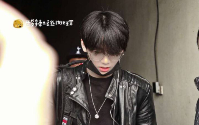 〖姚琛〗好欲一男的，特别是扭的那段，妈妈会睡不着觉的呜呜呜呜