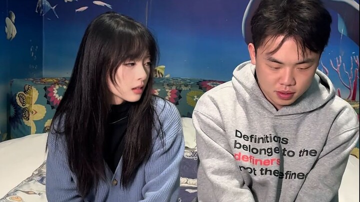 你能接受初恋跟黄毛谈了三年吗？