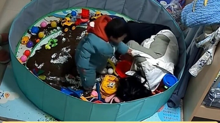 15-Month-Old Baby Saves Mom