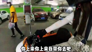 Anh chàng giao hàng chạy đua vì cuộc sống!