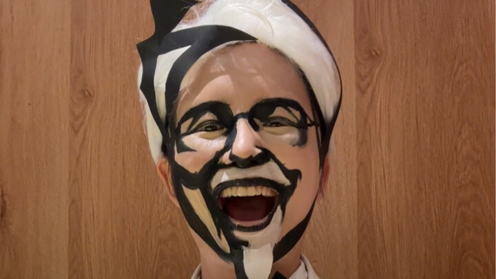 Ketika penggemar ingin melihat saya cosplay menjadi Kakek Ken pergi ke McDonald's, apakah ini Senin 