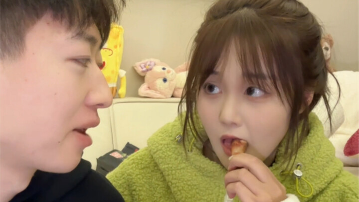 Xuanxuan lagi diet—bukan karena aku melarangnya makan, hahahahahahahaha!