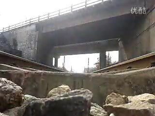 第一视角体验卧轨  慎入（认真） 戴上耳机 感受死亡