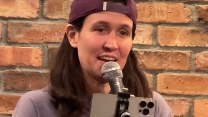 les | The audience’s juicy gossip is always so wild ><