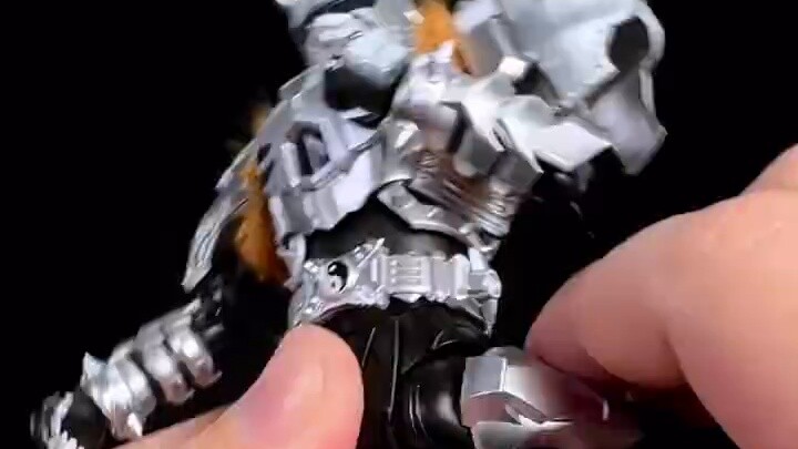 Armor Hero will never go out of style! Unboxing of the Armor Hero Snow Mastiff Armor from the Differ