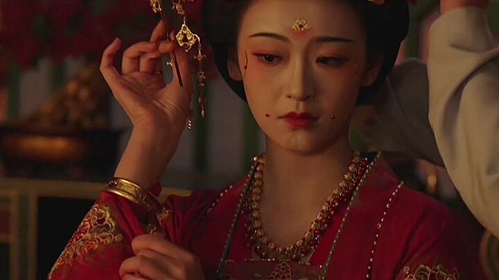 国色芳华：全力以赴准备开启宅斗的莲舟，既找不到阵地，又找不到对手