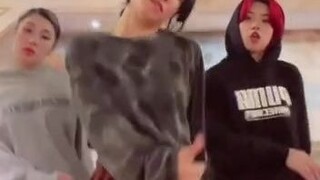 Lia Kim, Aiki, Lee Jung: Is this a winning combination? 2022.3.14 TikTok Update