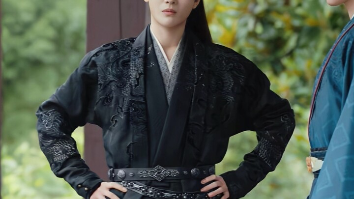 When male stars face scandals, nothing beats Sister Qian—now that’s what you call a gender-bending p