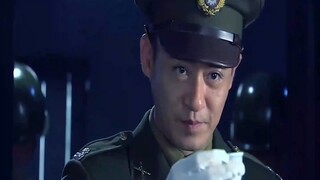 Liệu độc ác, đẹp trai và mặc quân phục có phải là đặc điểm tiêu chuẩn của một nhân vật phản diện khô