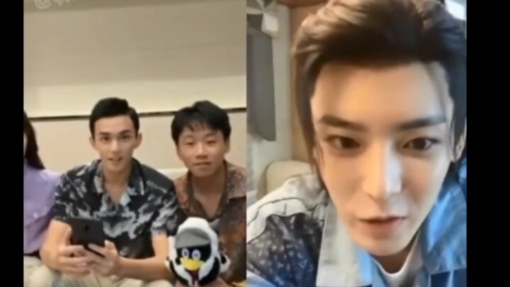 但凡侯明昊和吴磊有一个不直，他们俩就直接成一对了