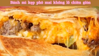 Bánh Mì Kẹp Phomai Khổng Lồ Chiên Giòn & Khoai Tây Chiên Gà Mozzarella 💕 #amthuc