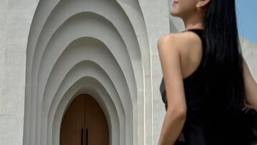 Gặp những công trình mang tính biểu tượng, thử chụp kiểu này 🤳🏻 Từ đây tạm biệt ảnh du lịch nhàm chá