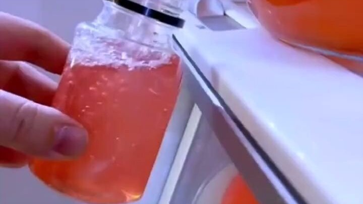 Thường ngày nhập hàng của phụ nữ nước ngoài