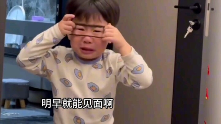 #当宝宝开始尝试自己睡觉  你家孩子几岁开始自己睡觉
