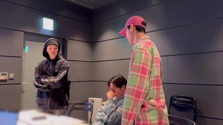 230212 SEVENTEEN BSS trước khi trở lại, trưởng nhóm S.Coups nghiêm khắc quản lý kỷ luật, không có đi