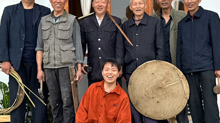 هناك الكثير من المهارات، لا أستطيع تعلمها كلها! كلها تتطلب خبرة تزيد عن ثلاثين عامًا!