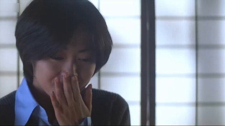 This time it is Fujii Itsuki's (Kashiwara Takashi) turn to attend the funeral of Ms. Watanabe Hiroko