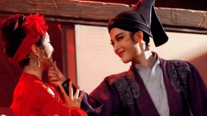 #新龙门客服客服# Một người thì quyến rũ và đẹp trai, người kia thì quyến rũ, một người khiến người ta muốn 