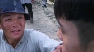 The boy accidentally bumped into a Japanese ronin, who stabbed him with a knife, but he was killed b