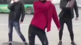 【يانغ المتأرجح】أنت ستتزوج، والعريس ليس أنا