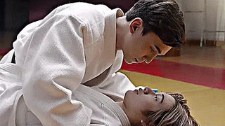 Close Friend The Series Titan X Mini - "เล่นด้วยไฟ"