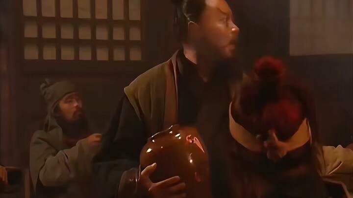 Why do people laugh at Li Kui for losing his mother, yet no one dares to mock Wu Dalang?