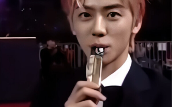 ไฮฉาน: ฮ่าวโถวเหนียน ไม่กล้ามองเลย