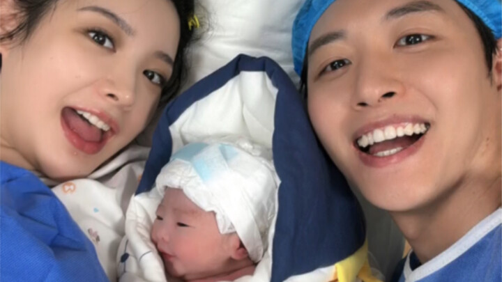 Xiaomian, thank you for choosing us to be your mom and dad!
