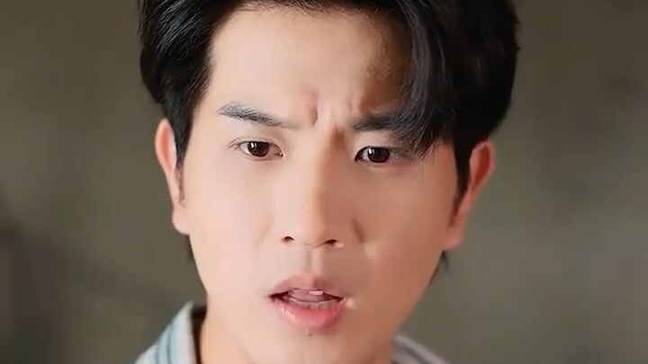 ฉินเฟิง รปภ.เพี้ยนป่วนเมือง