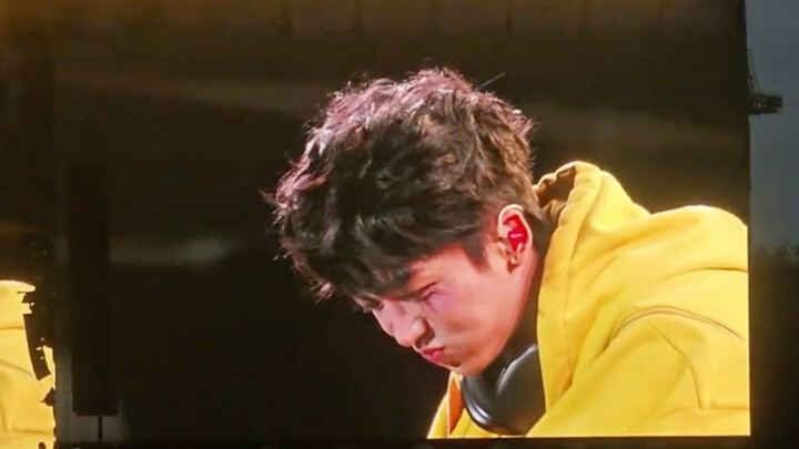 I am used to seeing him in a stable mood, but I also like to see him panicking and getting shy when 