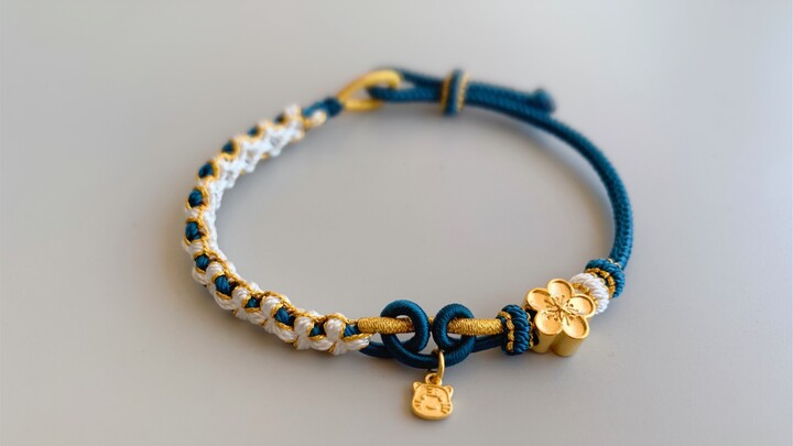 (Braiding) Eight-strand half-peach-blossom bracelet with bead slots