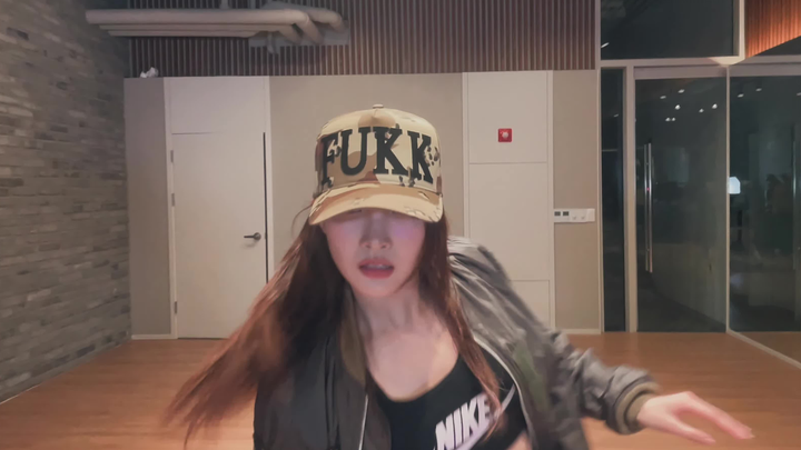 【woo!ah!】เกิร์ลกรุ๊ปน้องใหม่สไตล์ฮิปฮอป? เวอร์ชันซ้อมเต้นเพลง «Momma I Hit A Lick»