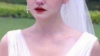 فهمت تمامًا الشعور بالفخر لأنك تشبهين خالتك، ها ها...