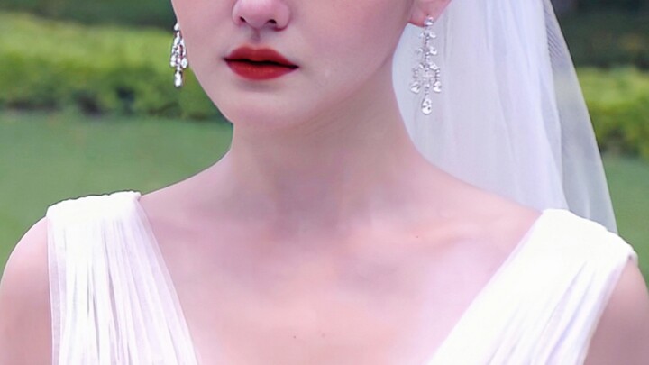 I totally get why you'd be proud of looking like your aunt—haha...