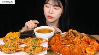 ASMR MUKBANG hải sản om và cua (bạch tuộc, bào ngư, tôm) cơm chiên với ruột cua
