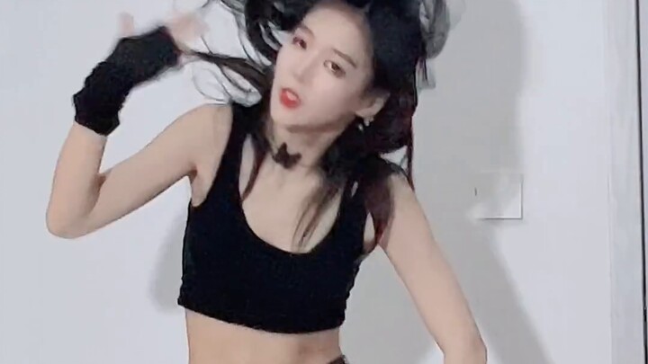 [โจ๊กหวาน] ชอบพุงกลมๆ มั้ย? อยู่บ้านแล้วเต้นตามเสียงนกหวีดกันเถอะ - BLACKPINK