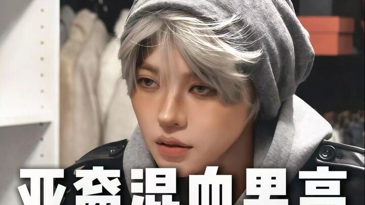 هل زوجتي موجودة؟ ماذا تفعلين؟ لماذا لا تردين على رسائلي؟