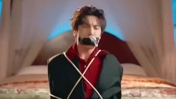 แค่จูบหัวหน้ามาเฟีย ทุกคนคิดว่าเธอจบแล้ว แต่เขากลับอุ้มเธอขึ้นเป็นผู้หญิงคนเดียวของหัวใจ!!