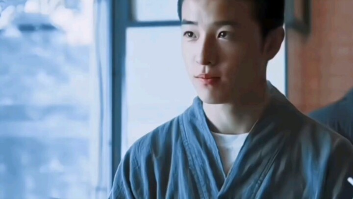 Help! He’s so cute—I’m so charmed by him I totally forgot this is a horror movie!