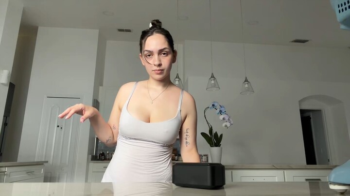Hariel Ferrari -LASANHA DE MOLHO BRANCO COM PRESUNTO E BACON