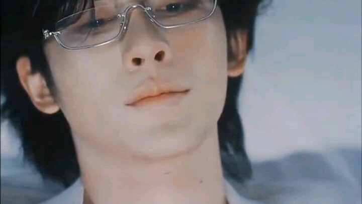 Who can resist those curly lips 🫦🫦🫦