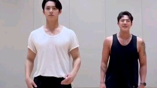 #SEVENTEEN# كيم مين كيو الحذاء ذاته من غرفة التدريب الإصدار السادس