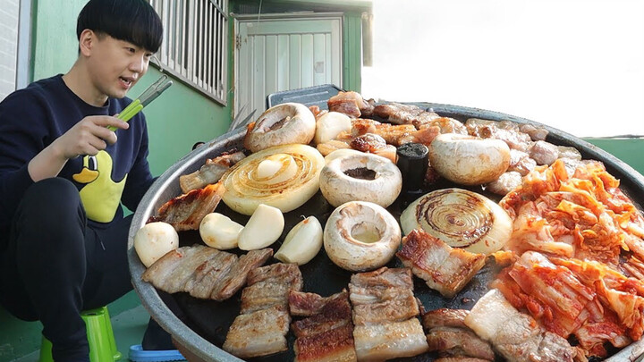 [Taste Testing] Roast Streaky Pork + Soybean Paste Soup