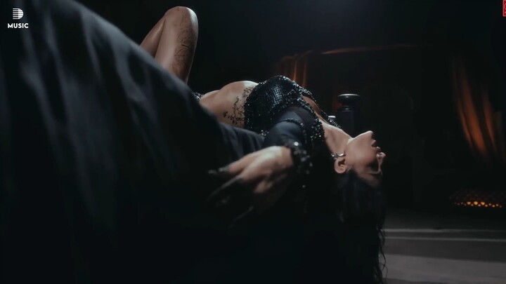 EK PARDESHI Official Video KRITI SANON NORA FATEHI OFFICIAL VIDEO SONG D MUSIC