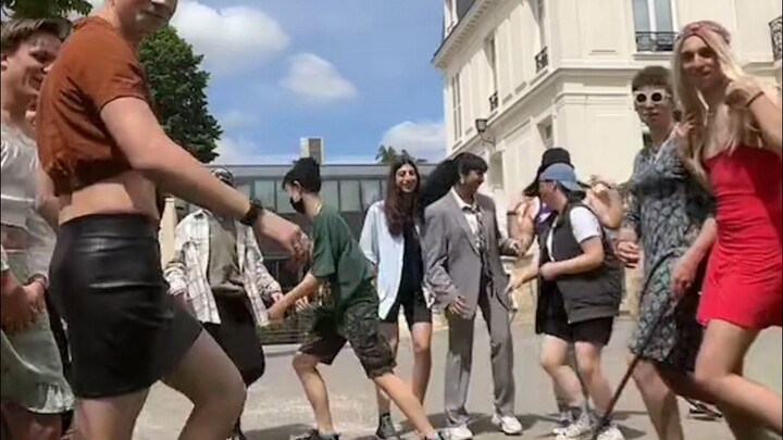 عندما تنظّم المدرسة يوم تبادل الأدوار الجندرية