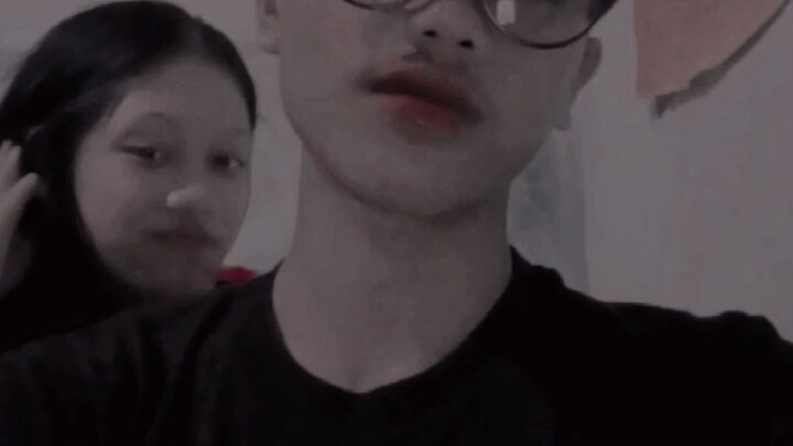 Spil pake kacamata 👓🤣