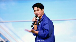 191017 - Krist Perawat [คริส พีรวัส] - ลาลาลอย @ King Power Delights And Surprises 2019